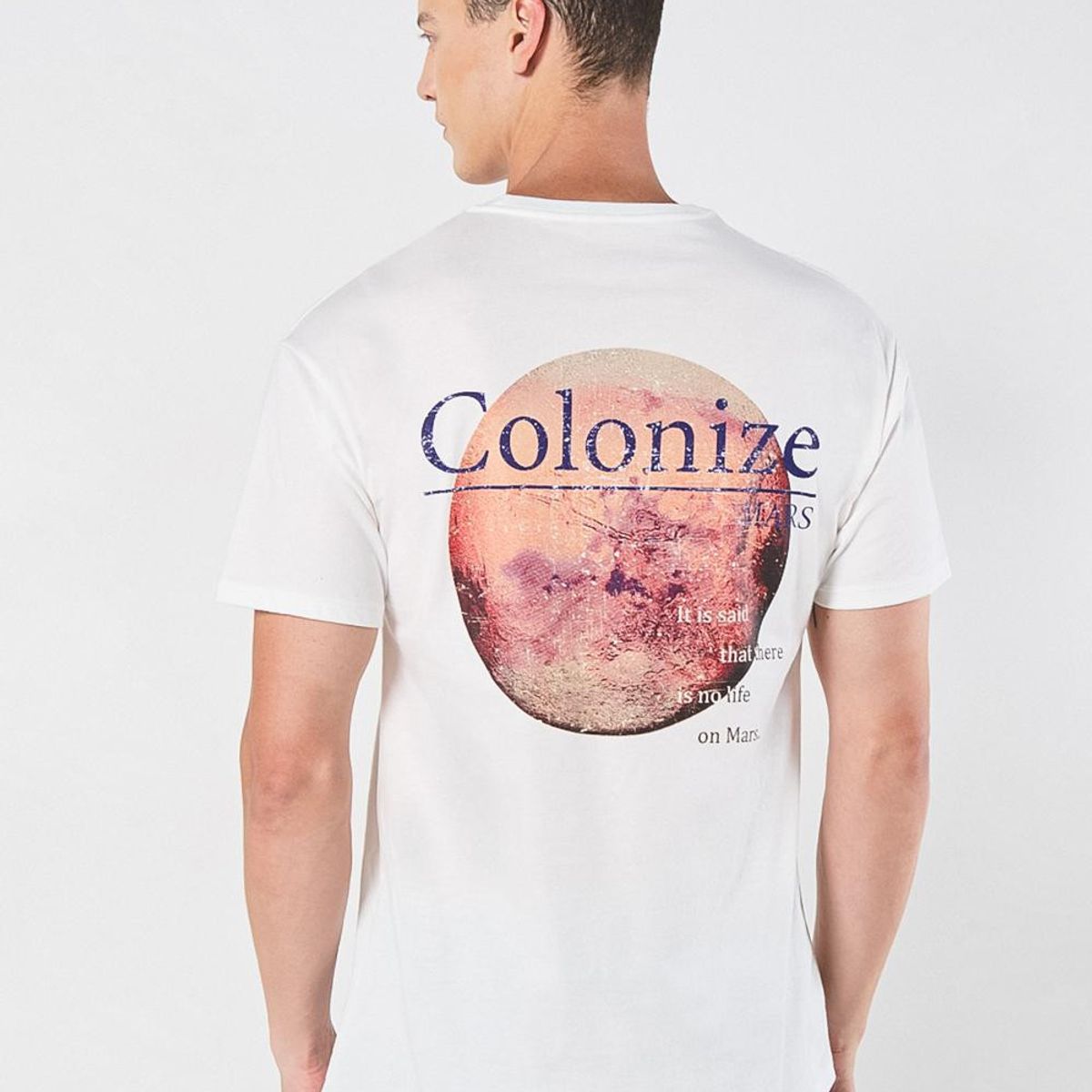 KOAJ - KOAJ Camiseta cuello redondo crema clara con estampados cósm