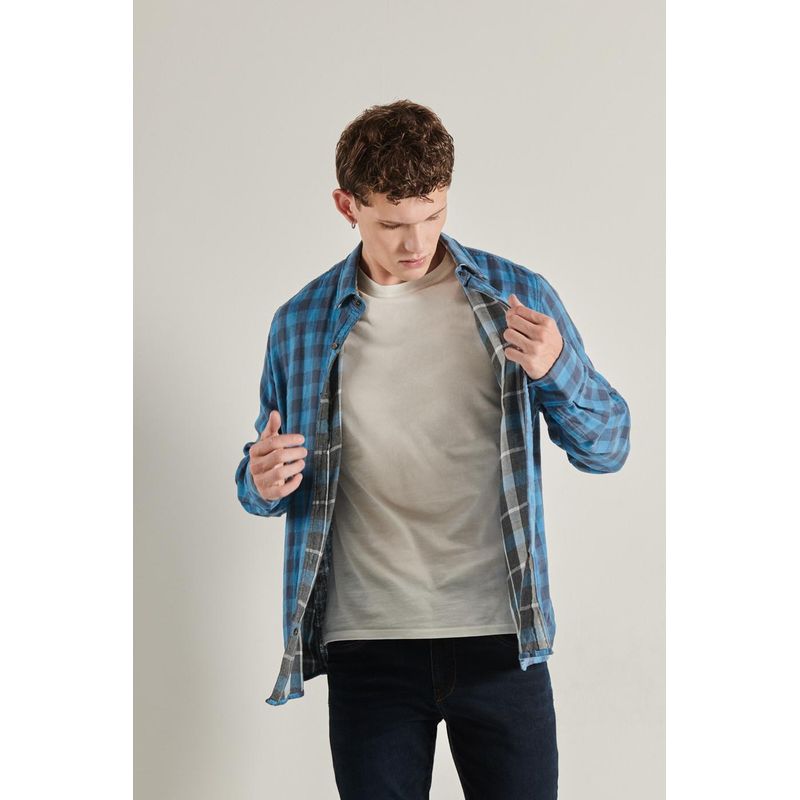 KOAJ - KOAJ Camisa con cuello sport, manga larga con detalle de broch HOMBRE