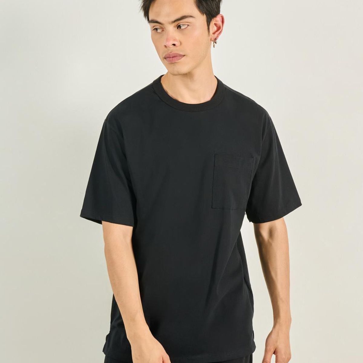 KOAJ - KOAJ Camiseta oversize unicolor con manga corta y bolsillo Hombre