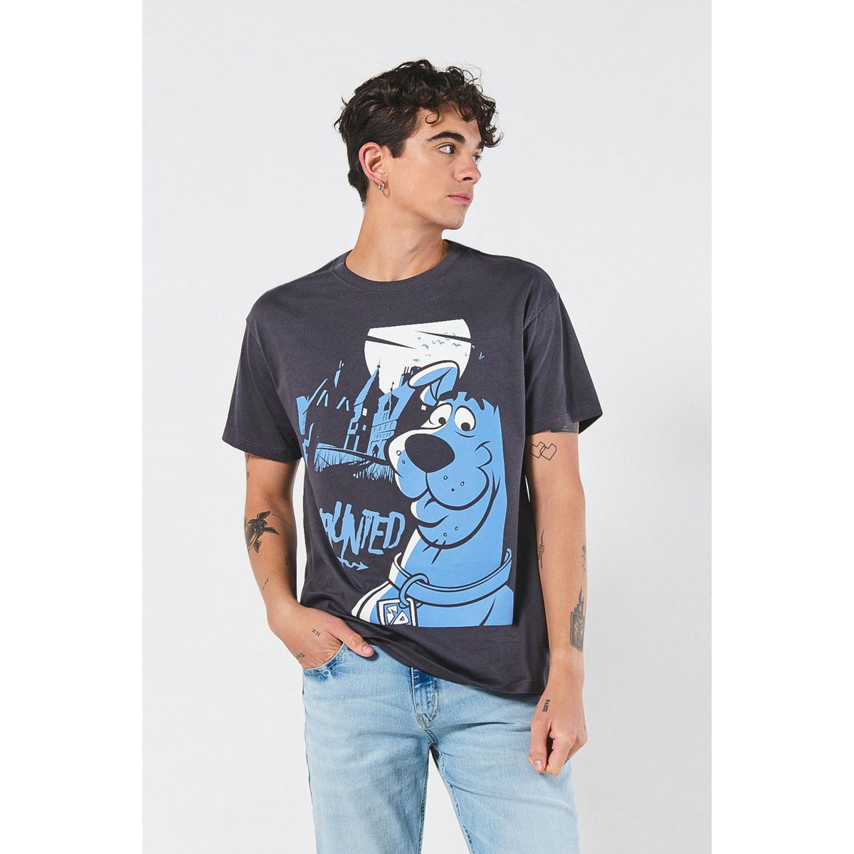KOAJ - KOAJ Camiseta gris con estampado de Scooby-Doo y manga corta