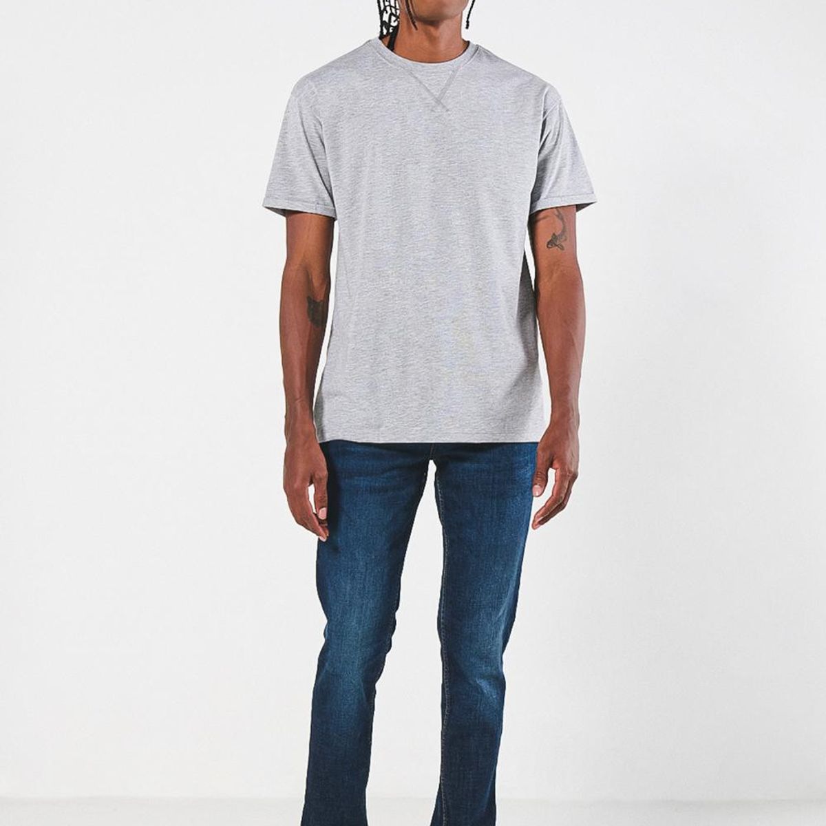 KOAJ - KOAJ Camiseta gris clara con doblez en puños y manga corta Hombre