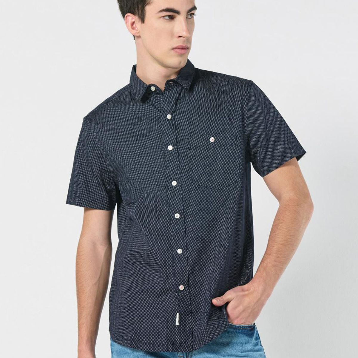 KOAJ - KOAJ Camisa azul oscura con diseños blancos y cuello sport  Hombre