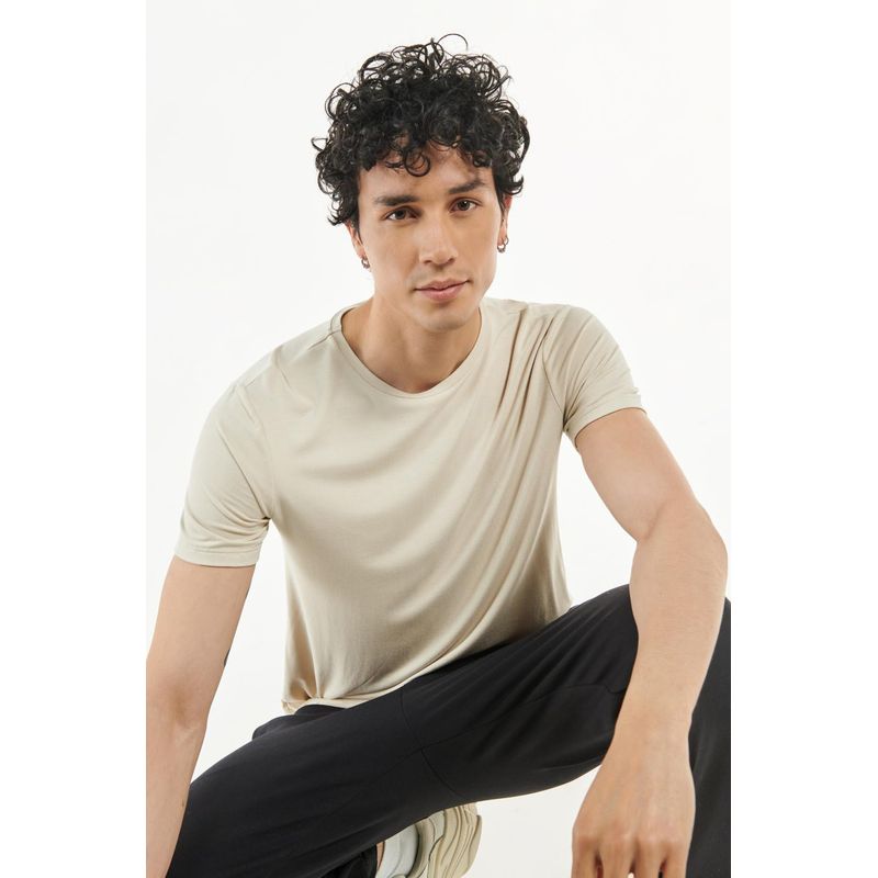 KOAJ - KOAJ Camiseta manga corta unicolor con sesgo en cuello redondo HOMBRE