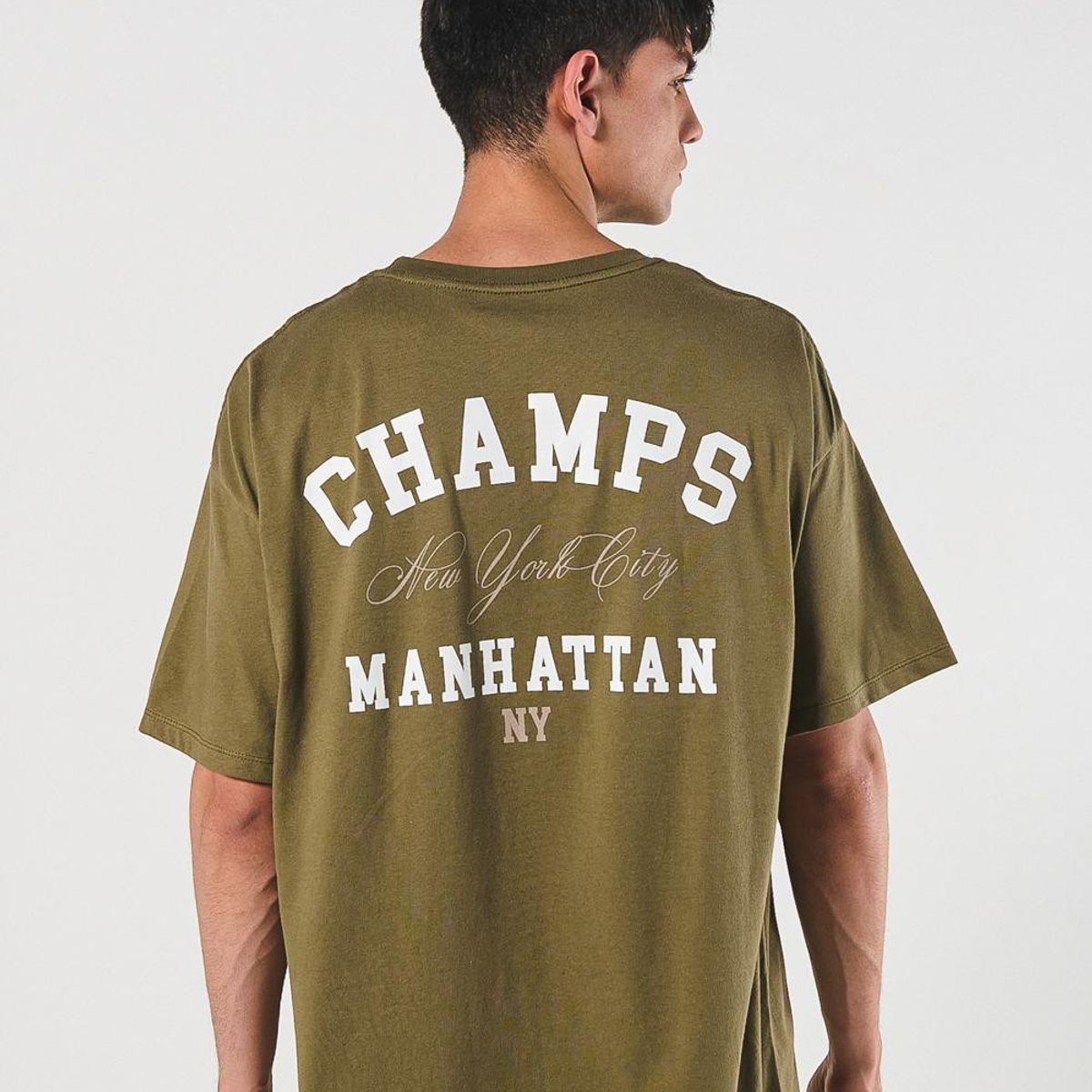 KOAJ - KOAJ Camiseta verde oscura oversize college manga corta Hombre