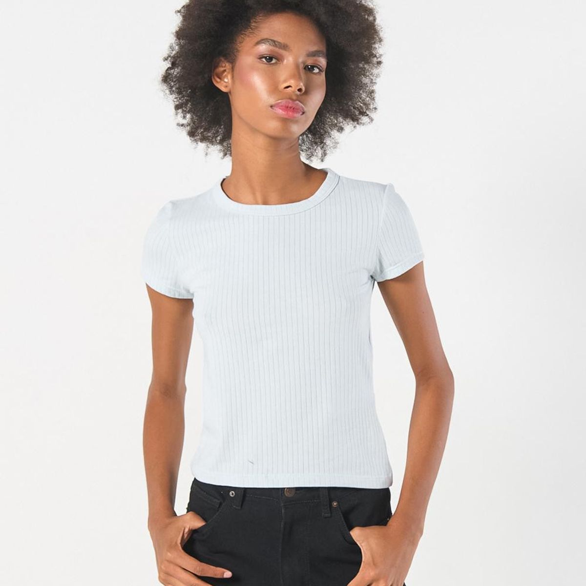 KOAJ - KOAJ Camiseta con texturas acanaladas unicolor y manga cort Mujer