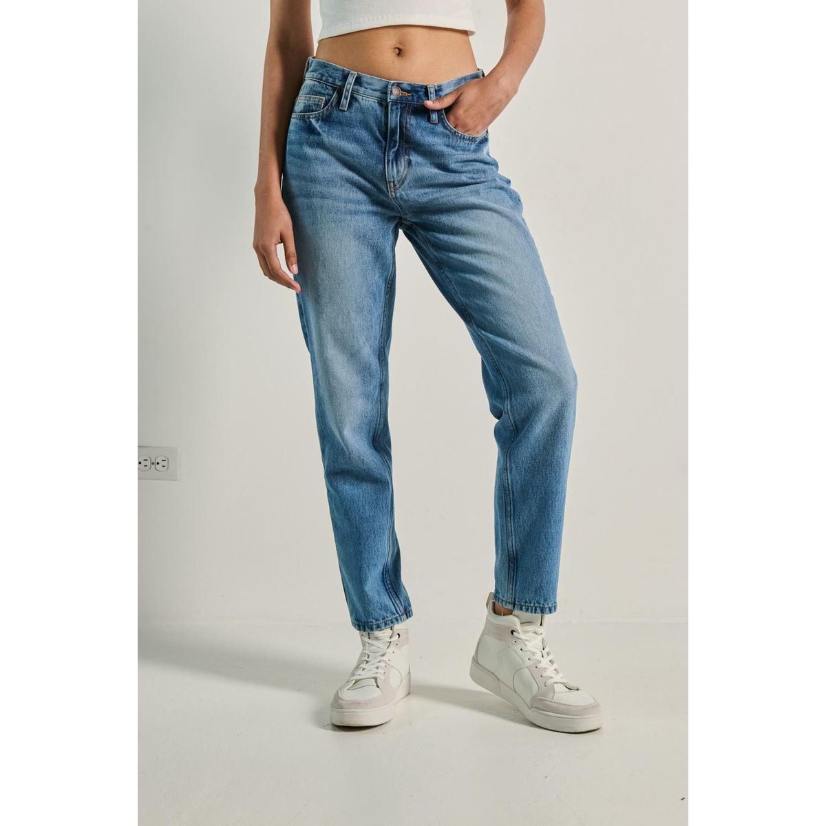 KOAJ - KOAJ Jean tiro alto boyfriend azul bota recta con desgastes