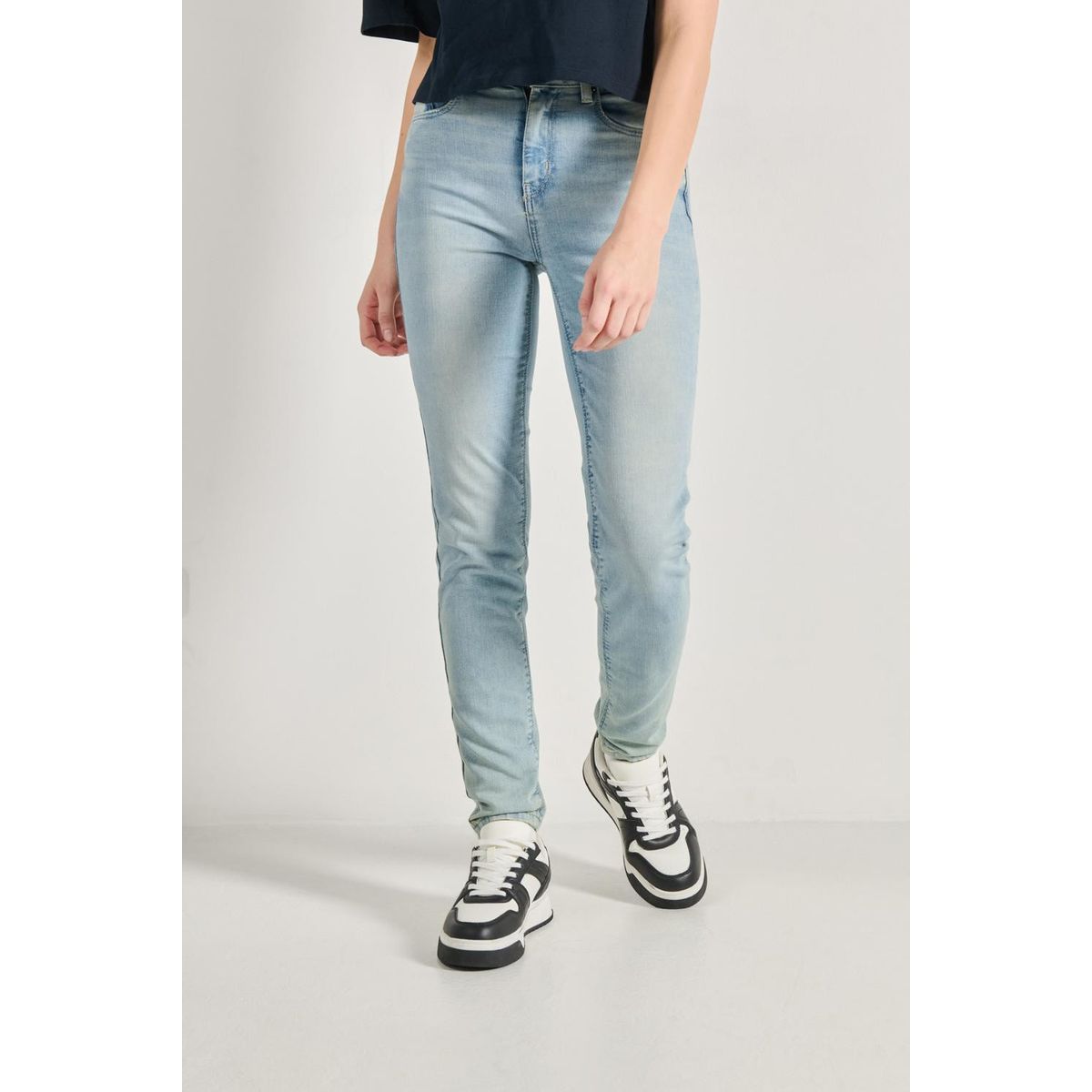 KOAJ - KOAJ Jean súper tiro alto jegging azul con desgastes sutiles