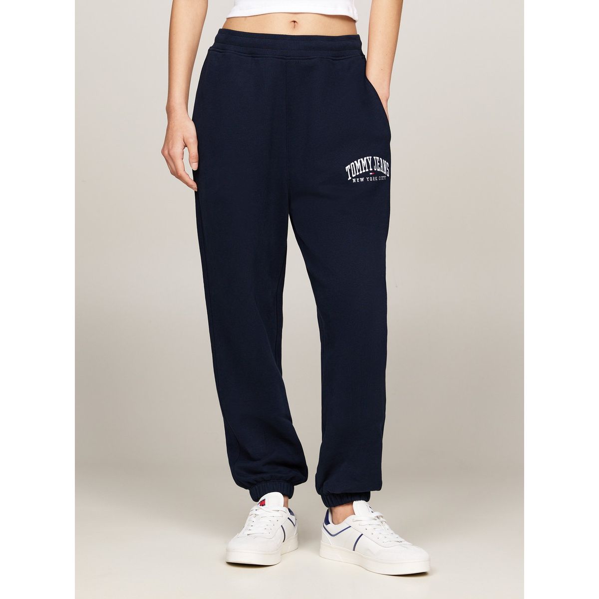 TOMMY HILFIGER - Joggers azul amplios con logo universitario Tommy Jeans