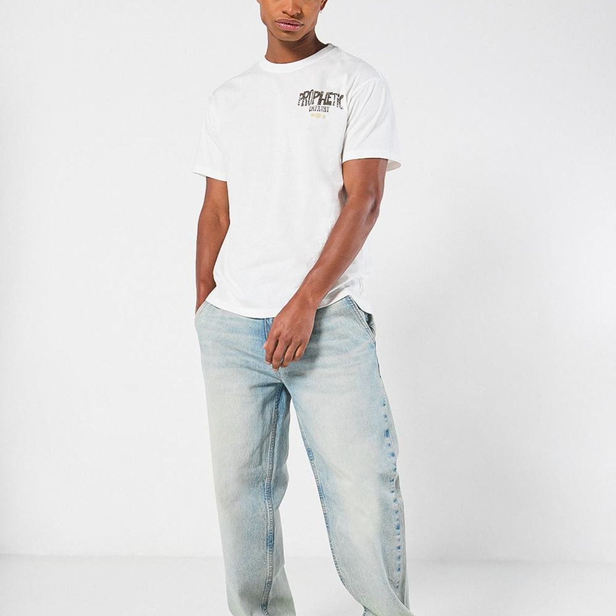 KOAJ - KOAJ Camiseta crema clara con diseños místicos y manga corta Hombre