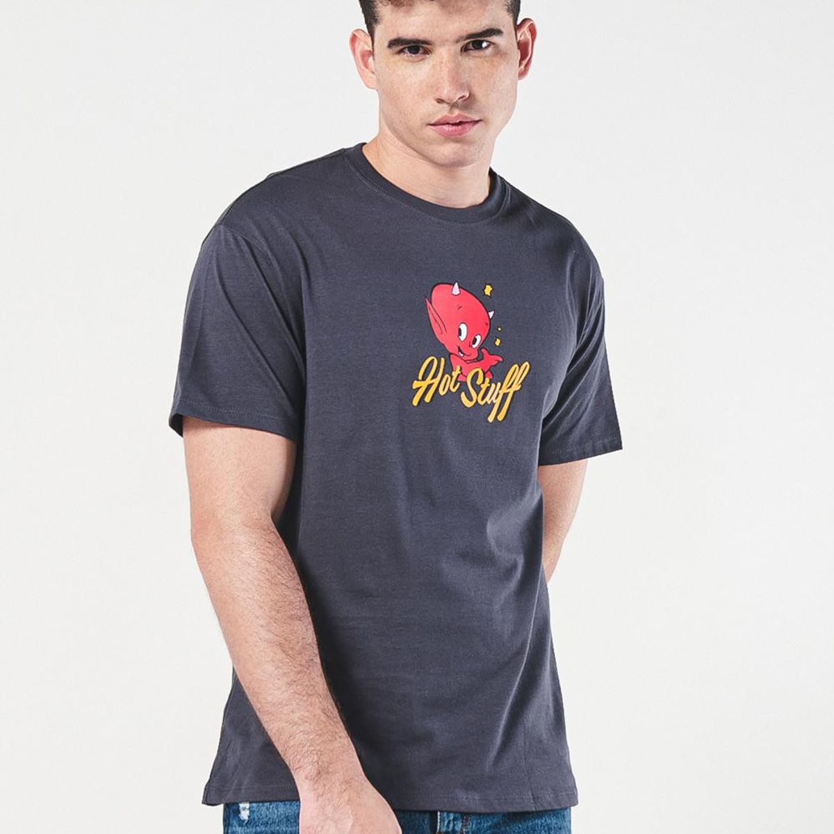 KOAJ - KOAJ Camiseta gris manga corta con diseño Hot Stuff Hombre