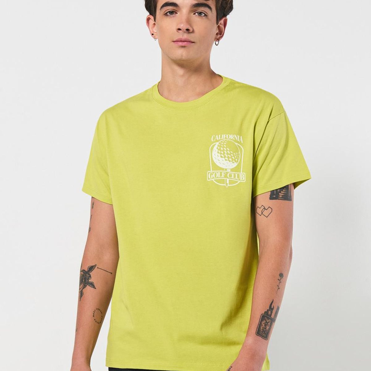 KOAJ - KOAJ Camiseta verde clara manga corta con arte college depor Hombre