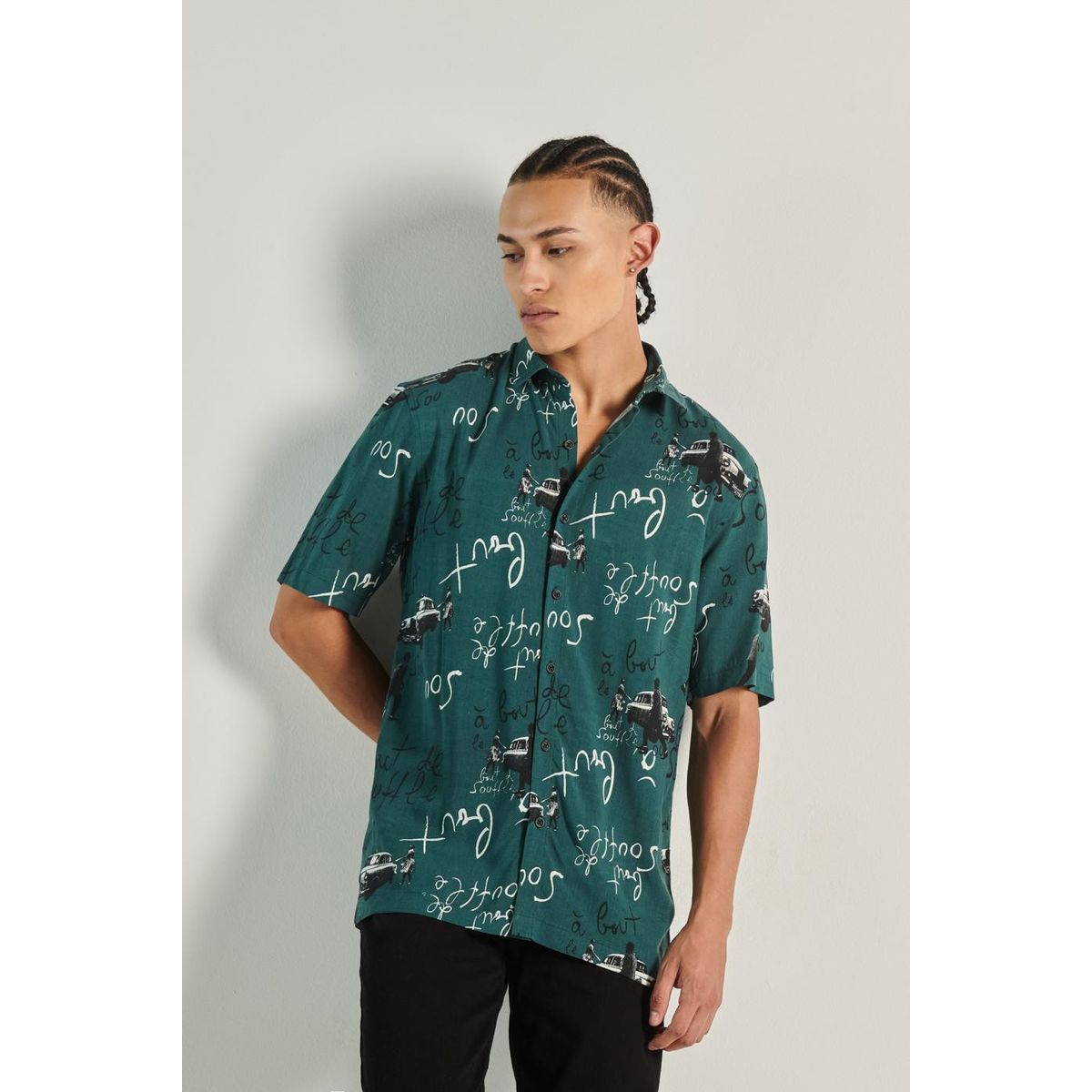 KOAJ - KOAJ Camisa manga corta verde con diseños vintage y cuello  Hombre