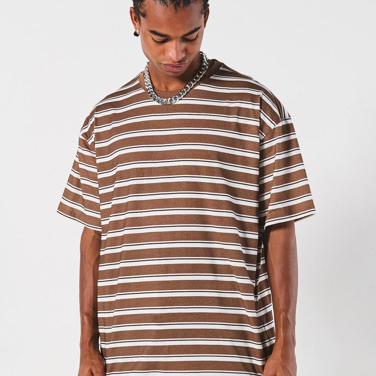 KOAJ - KOAJ Camiseta unicolor a rayas oversize con cuello redondo