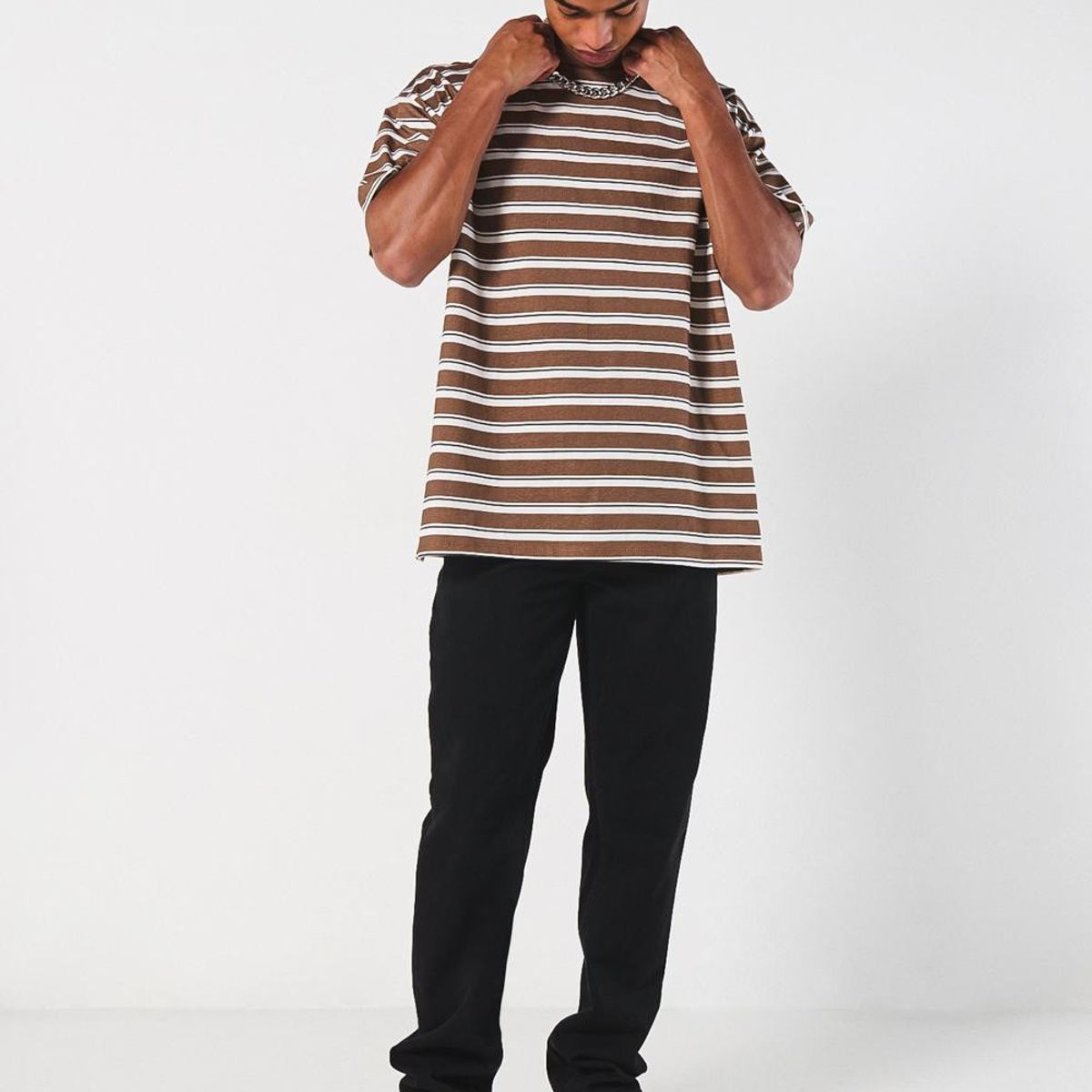 KOAJ - KOAJ Camiseta unicolor a rayas oversize con cuello redondo