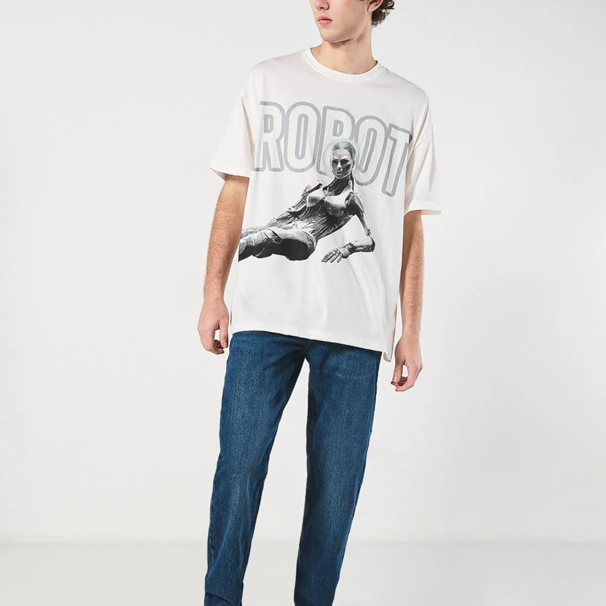 KOAJ - KOAJ Camiseta oversize crema manga corta con estampado futu Hombre