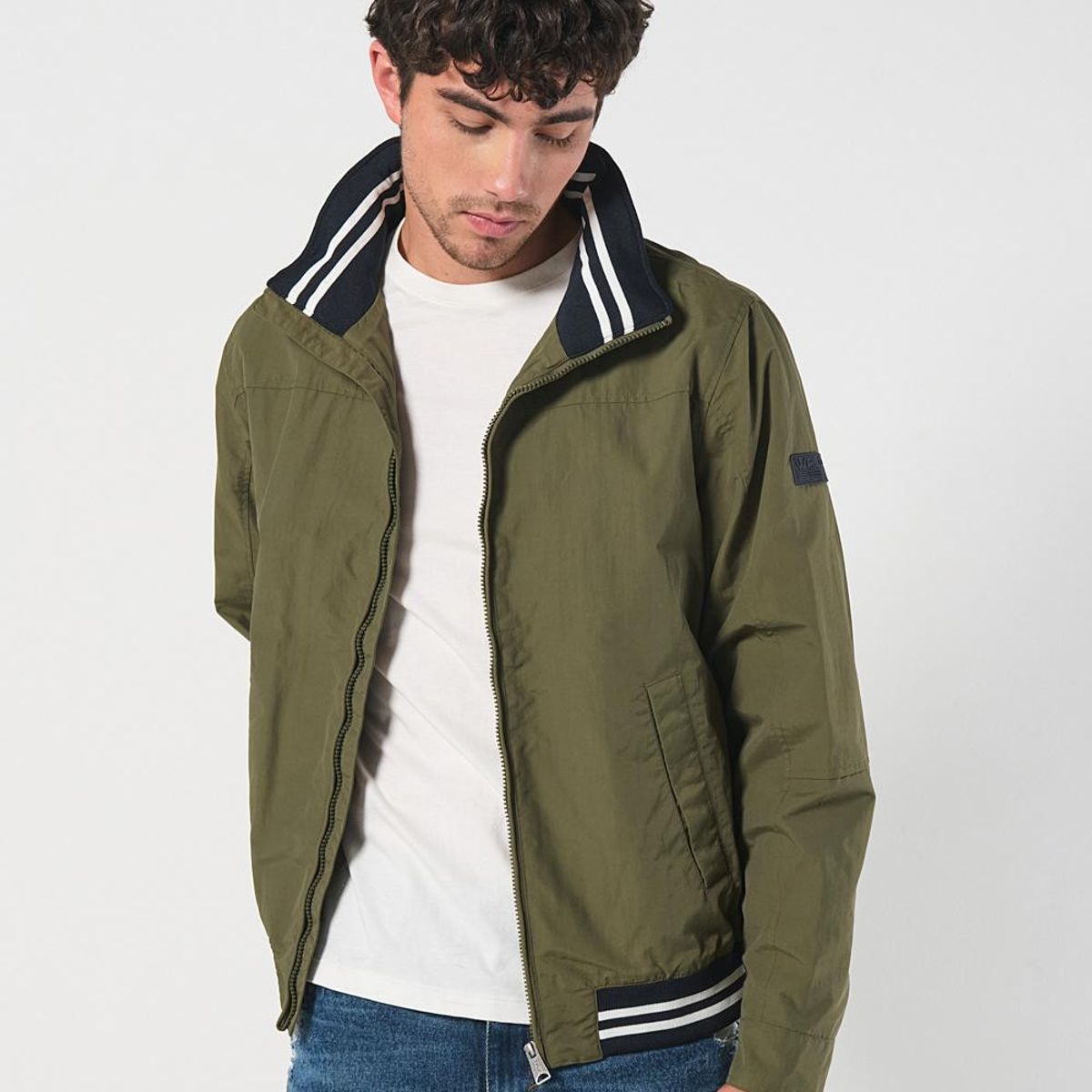 KOAJ - KOAJ Chaqueta liviana para hombre cuello alto y con capota o Hombre