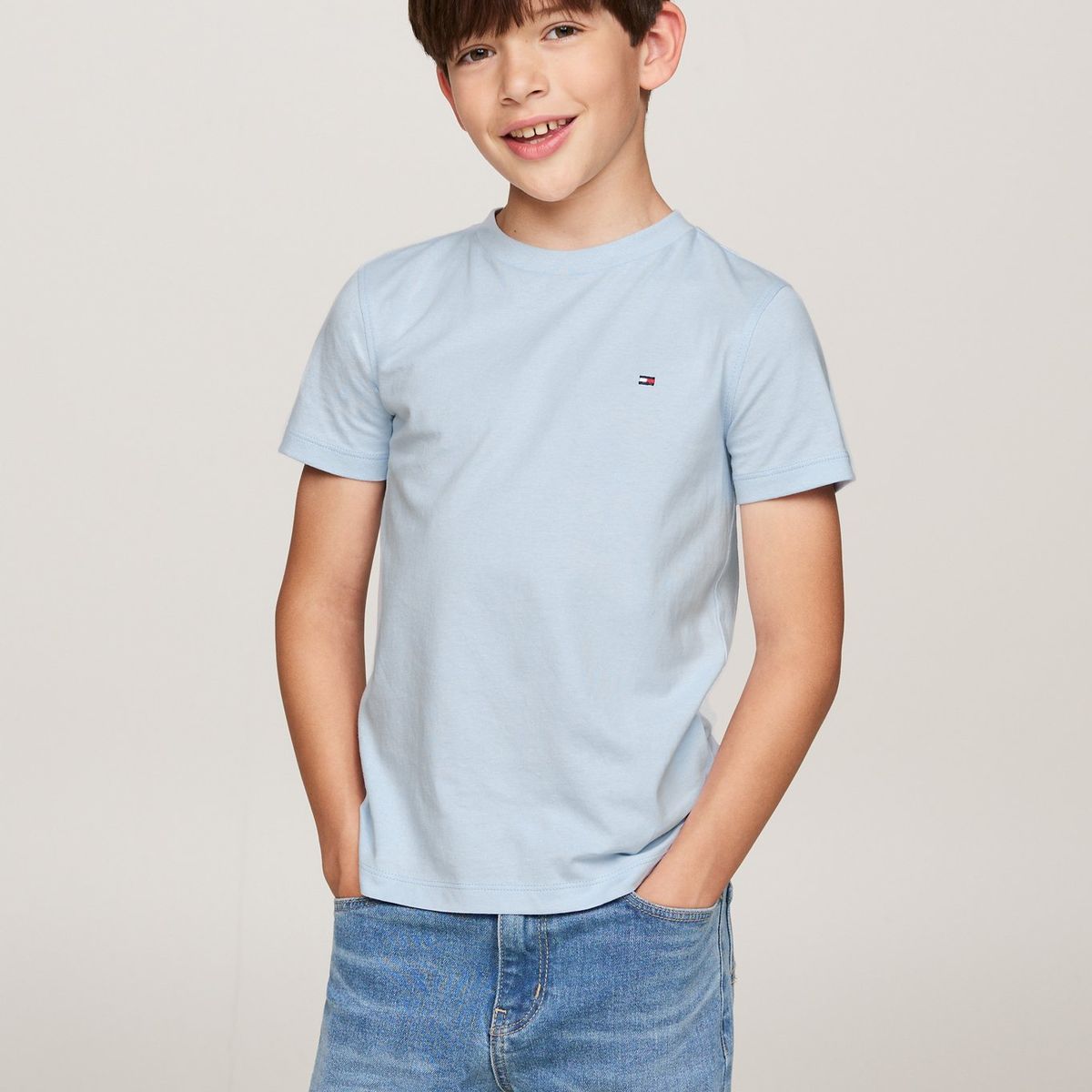 TOMMY HILFIGER - Camiseta Niño Celeste Essential De Cuello Redondo Tommy Hilfiger