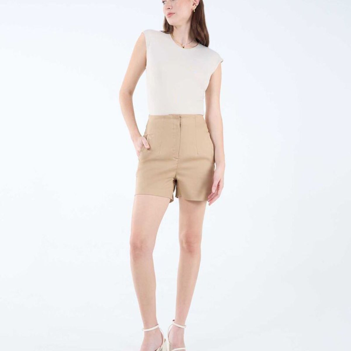 SEVEN SEVEN - Short Para Mujer  Color Beige Marca Seven Seven #28191037