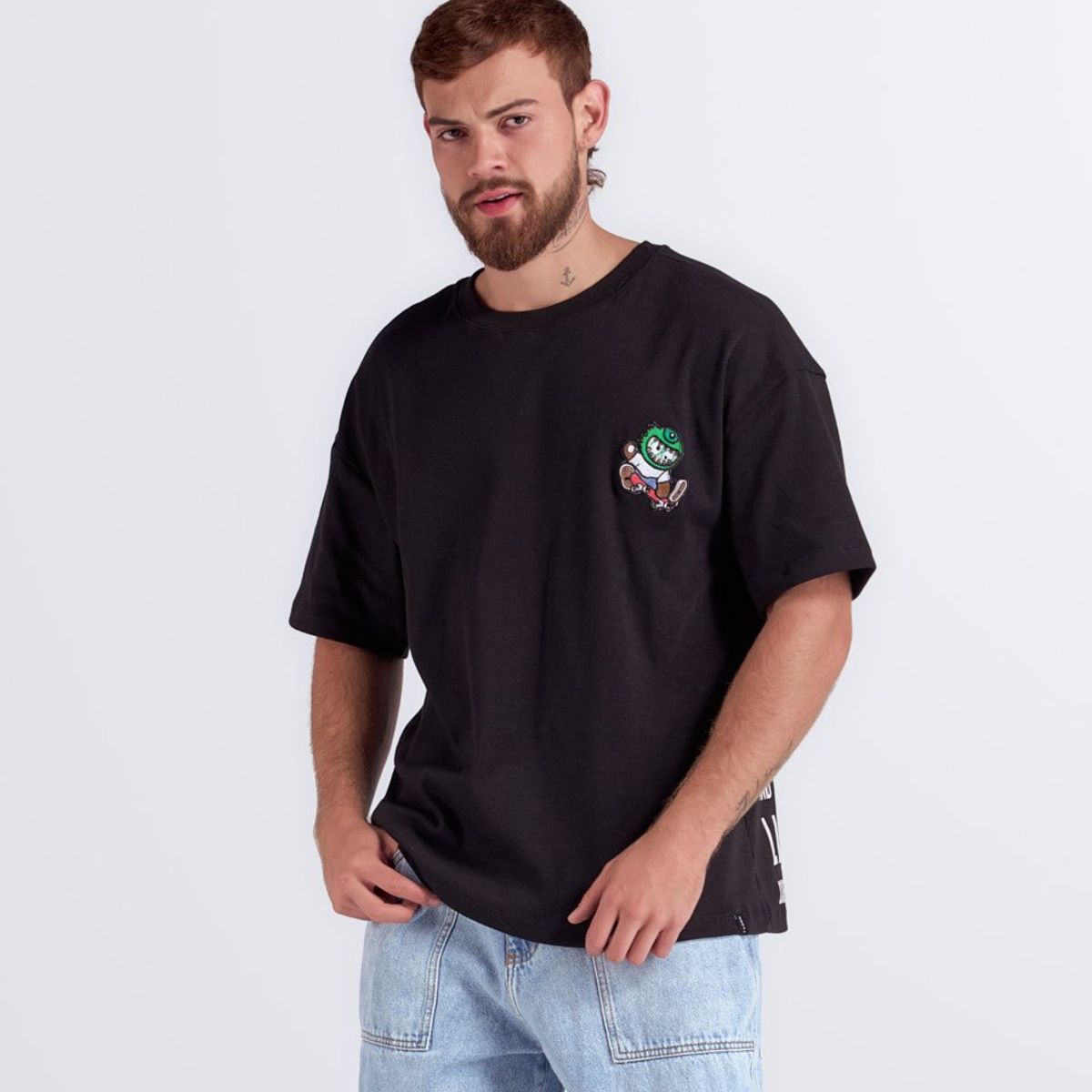 TYPER - Camiseta Oversize Estampada Typer