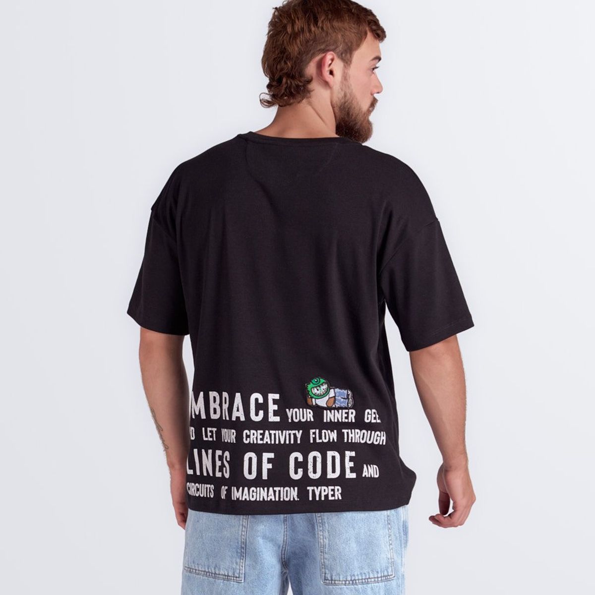TYPER - Camiseta Oversize Estampada Typer