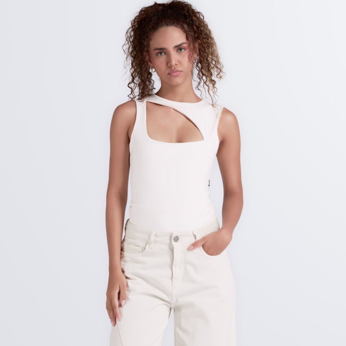 TYPER - Body Slimfit Con Cortes Typer