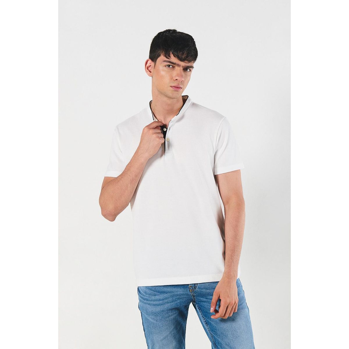 KOAJ - KOAJ Camiseta unicolor polo con cuello nerú y manga corta Hombre