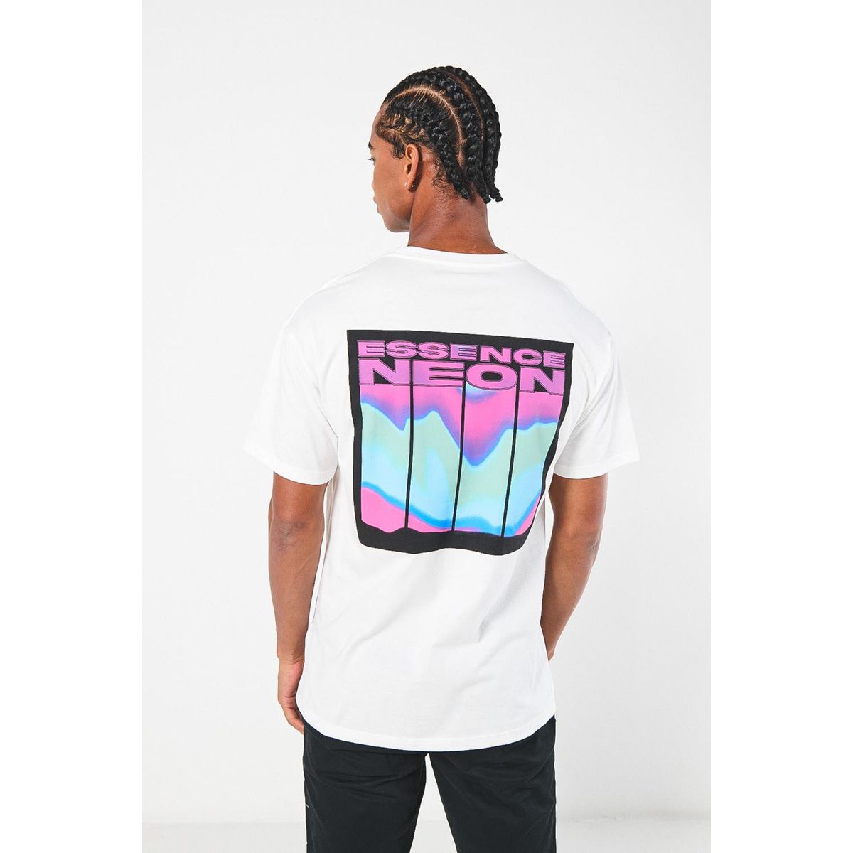 KOAJ - KOAJ Camiseta crema con diseños futuristas y cuello redondo Hombre