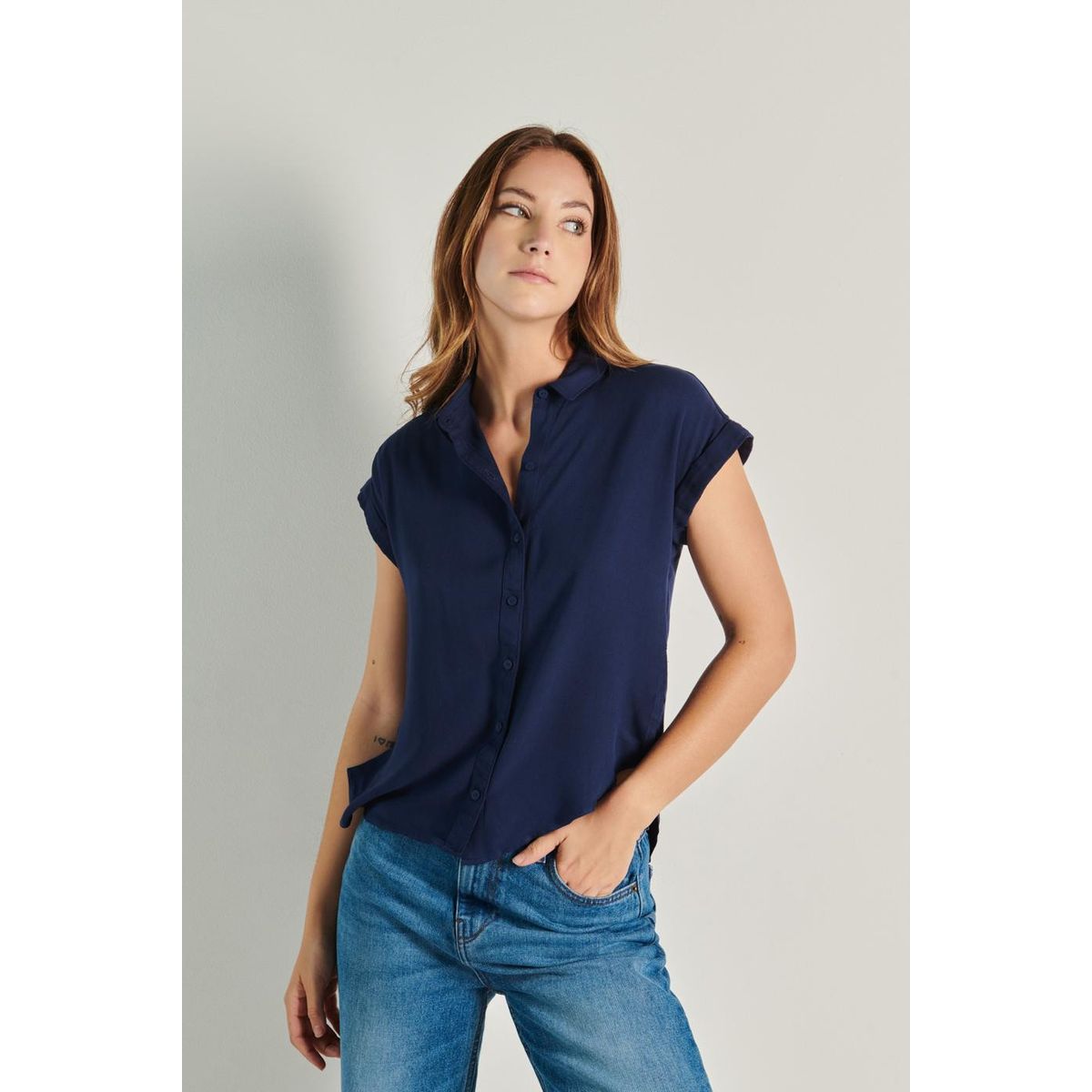 KOAJ - KOAJ Blusa camisera de manga corta con hombro rodado Mujer