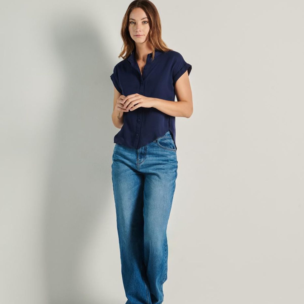 KOAJ - KOAJ Blusa camisera de manga corta con hombro rodado Mujer