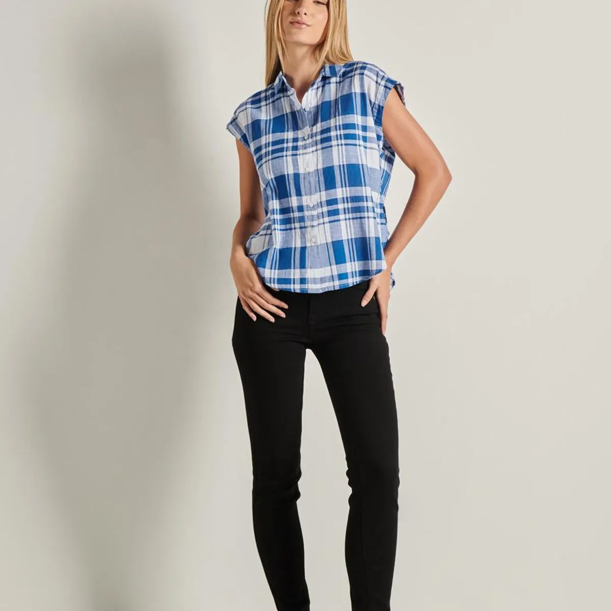 KOAJ - KOAJ Blusa unicolor a cuadros con manga corta y hombro caíd Mujer