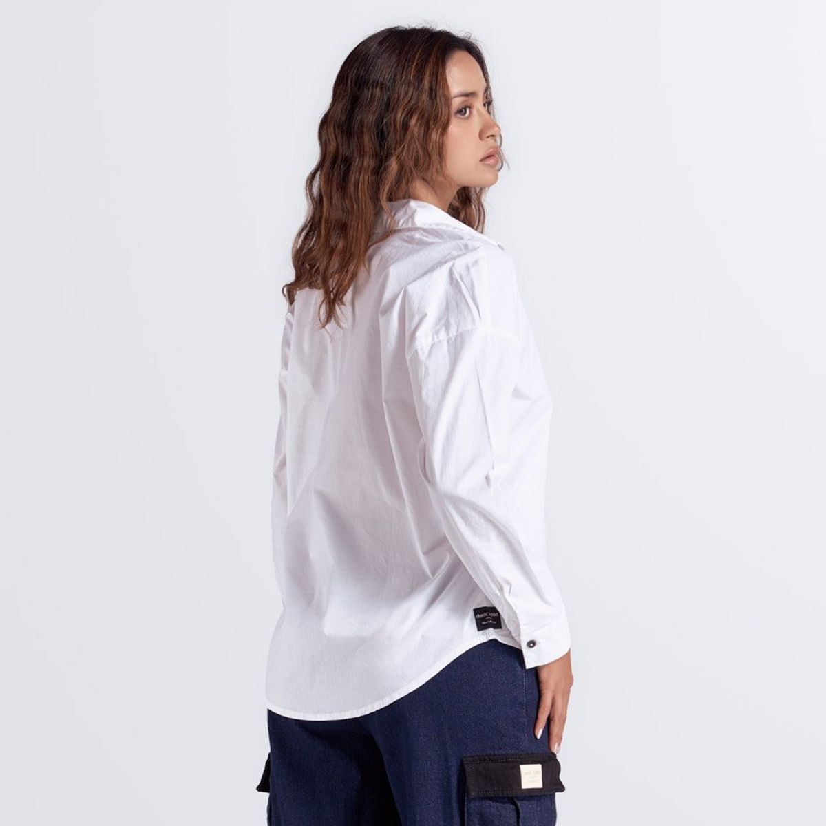 DEREK - Camisera Manga Larga Para Mujer Con Sublimado Y Bolsillo En Contraste Derek