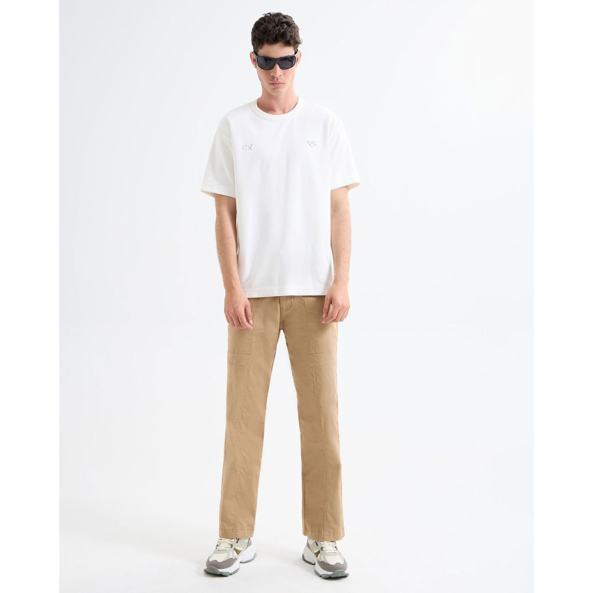 SEVEN SEVEN - Pantalón Chino Con Cortes  Para Hombre Camel Seven Seven