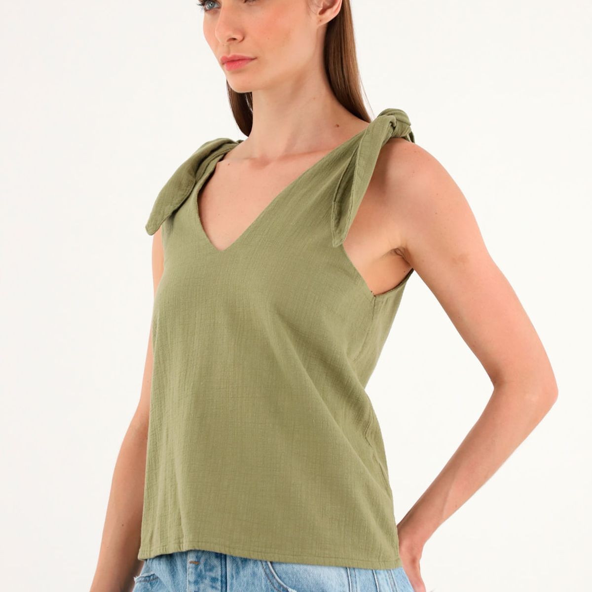 TENNIS - Camisa verde de escote en V y tiras para mujer