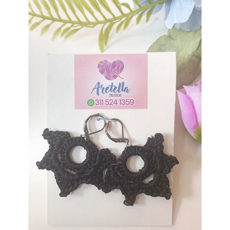 GENERICO - Aretes Tejidos en Crochet negro Estrella
