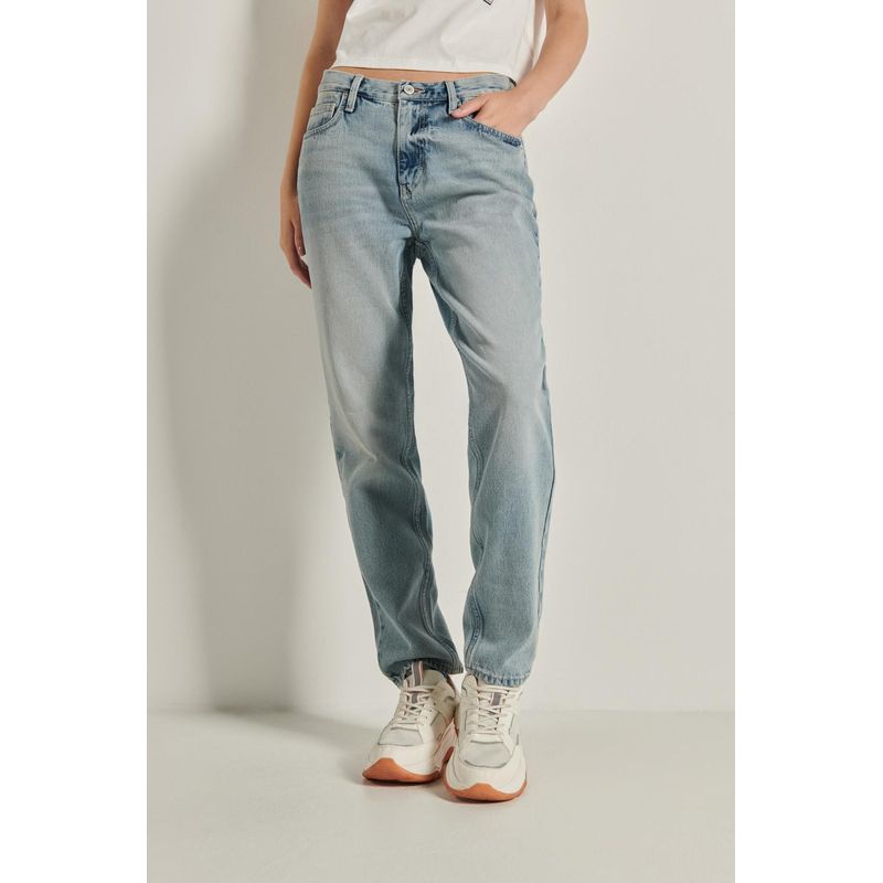 KOAJ - KOAJ Jean boy friend tiro alto azul claro. Mujer