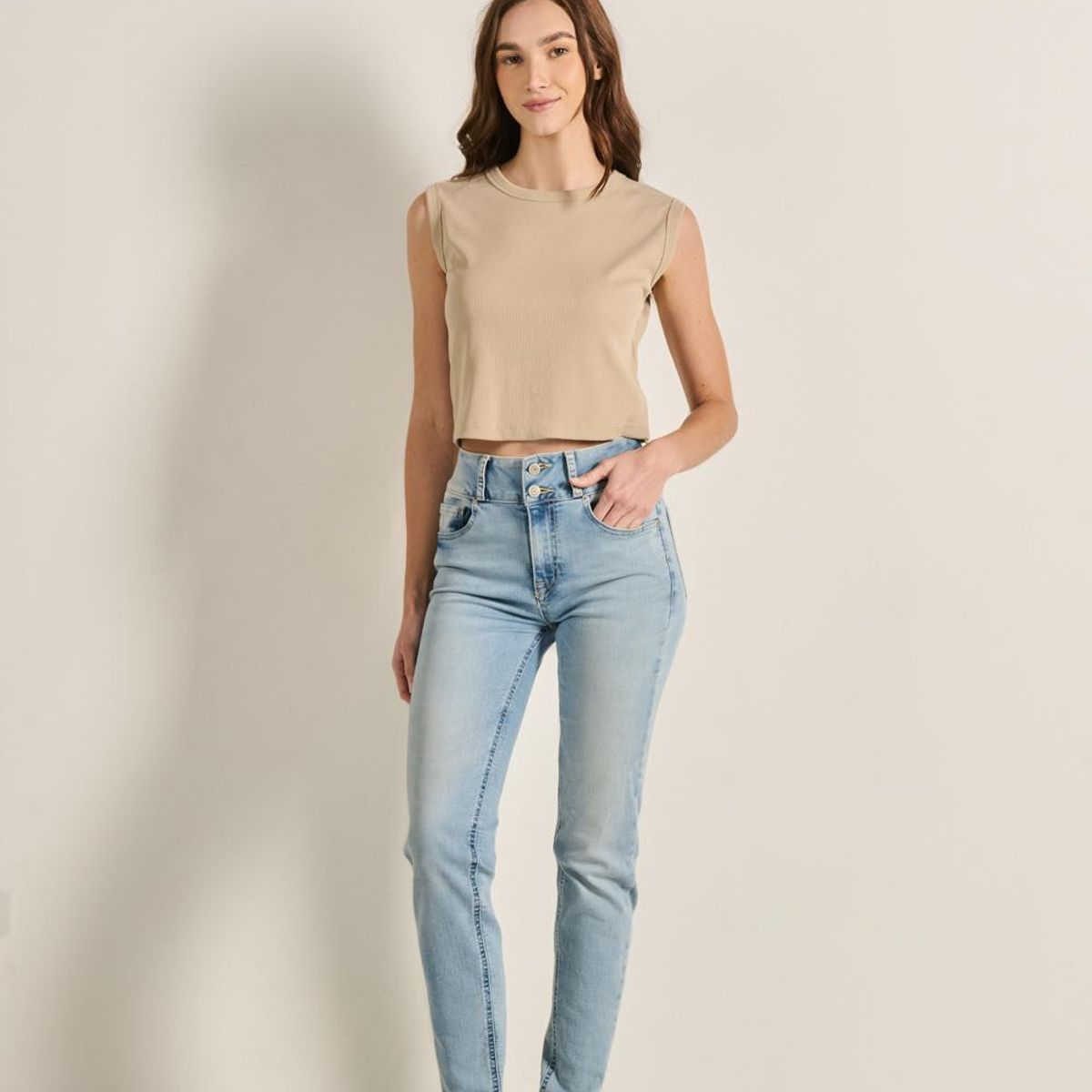 KOAJ - KOAJ Jean tiro alto push up azul con desgastes y pretina anc Mujer