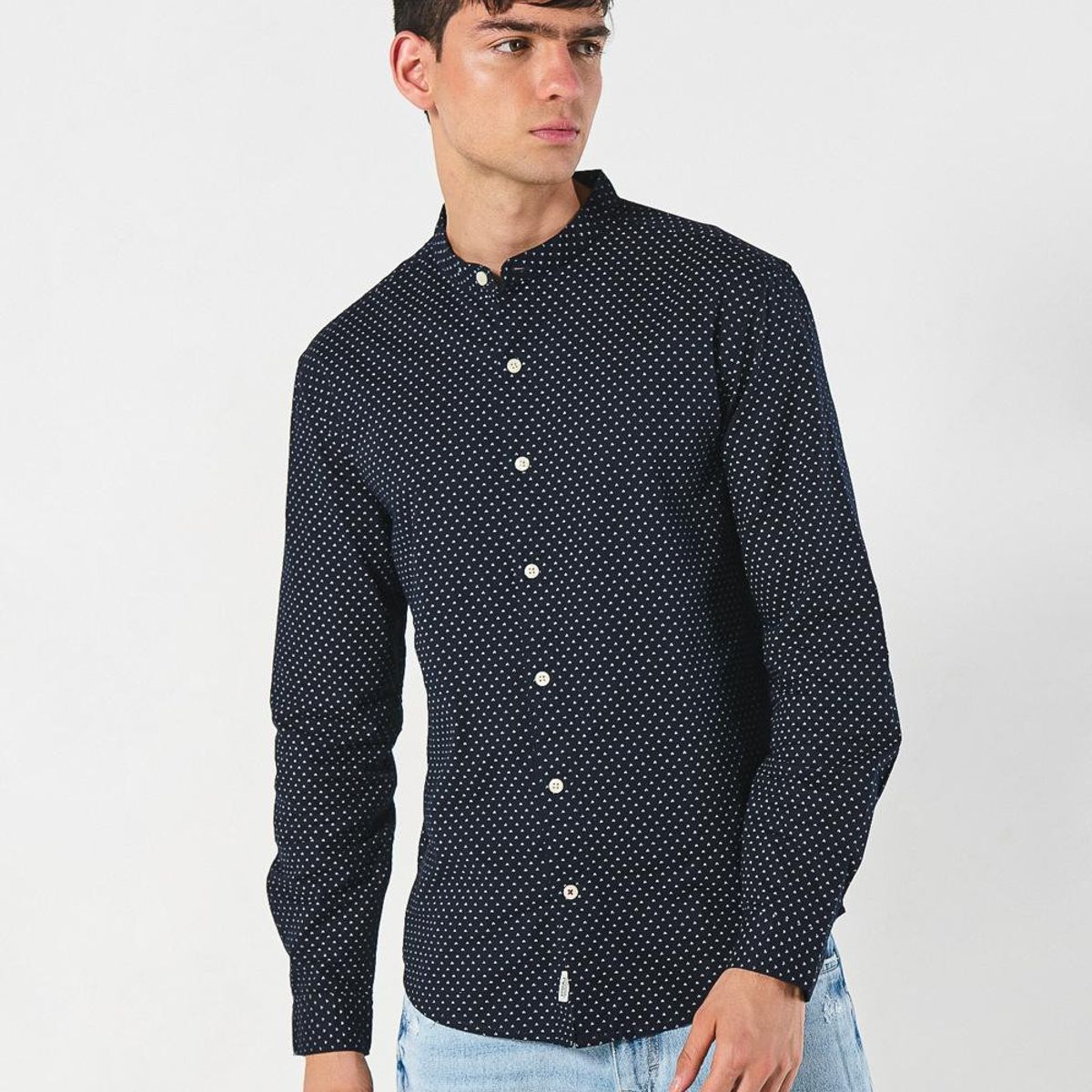 KOAJ - KOAJ Camisa cuello nerú azul oscura con estampados de mini  Hombre