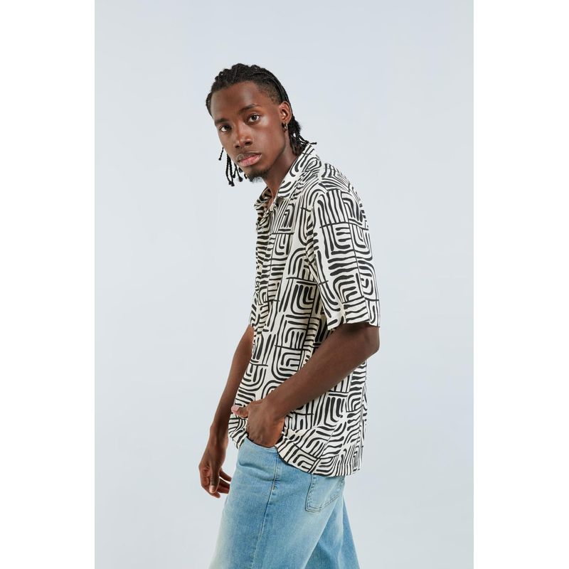 KOAJ - KOAJ Camisa manga corta unicolor con diseños de figuras y cu Hombre