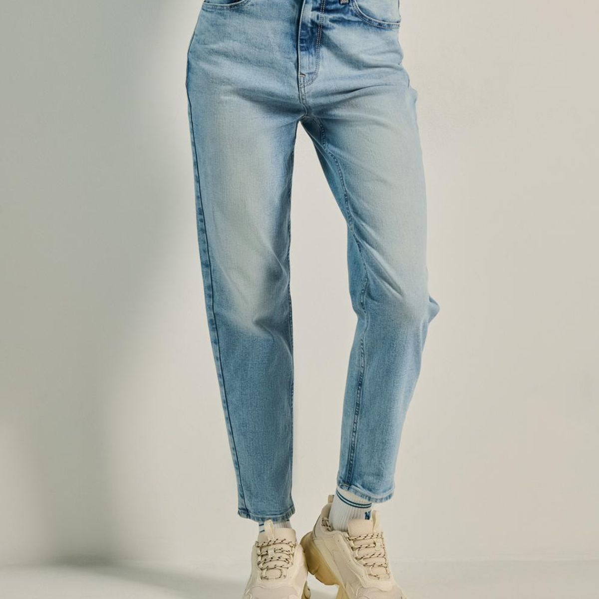 KOAJ - KOAJ Jean mom fit tiro super alto Mujer