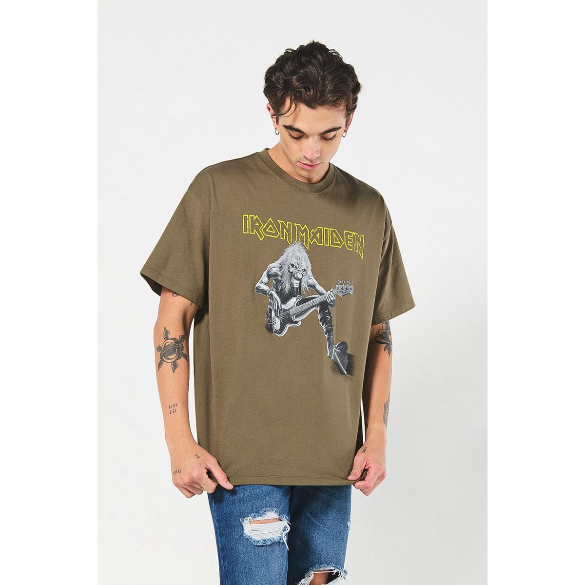 KOAJ - KOAJ Camiseta verde oversize de Iron Maiden con manga corta Hombre