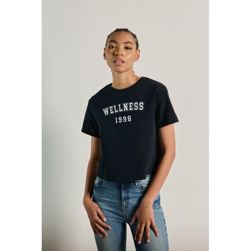KOAJ - KOAJ Camiseta crop top manga corta con estampado de Wellness 1 MUJER