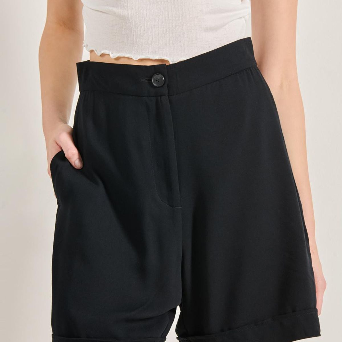KOAJ - KOAJ Short negro para mujer, confeccionado en tela fluida, c Short negro para mujer, confeccionado en tela fluida, c Mujer