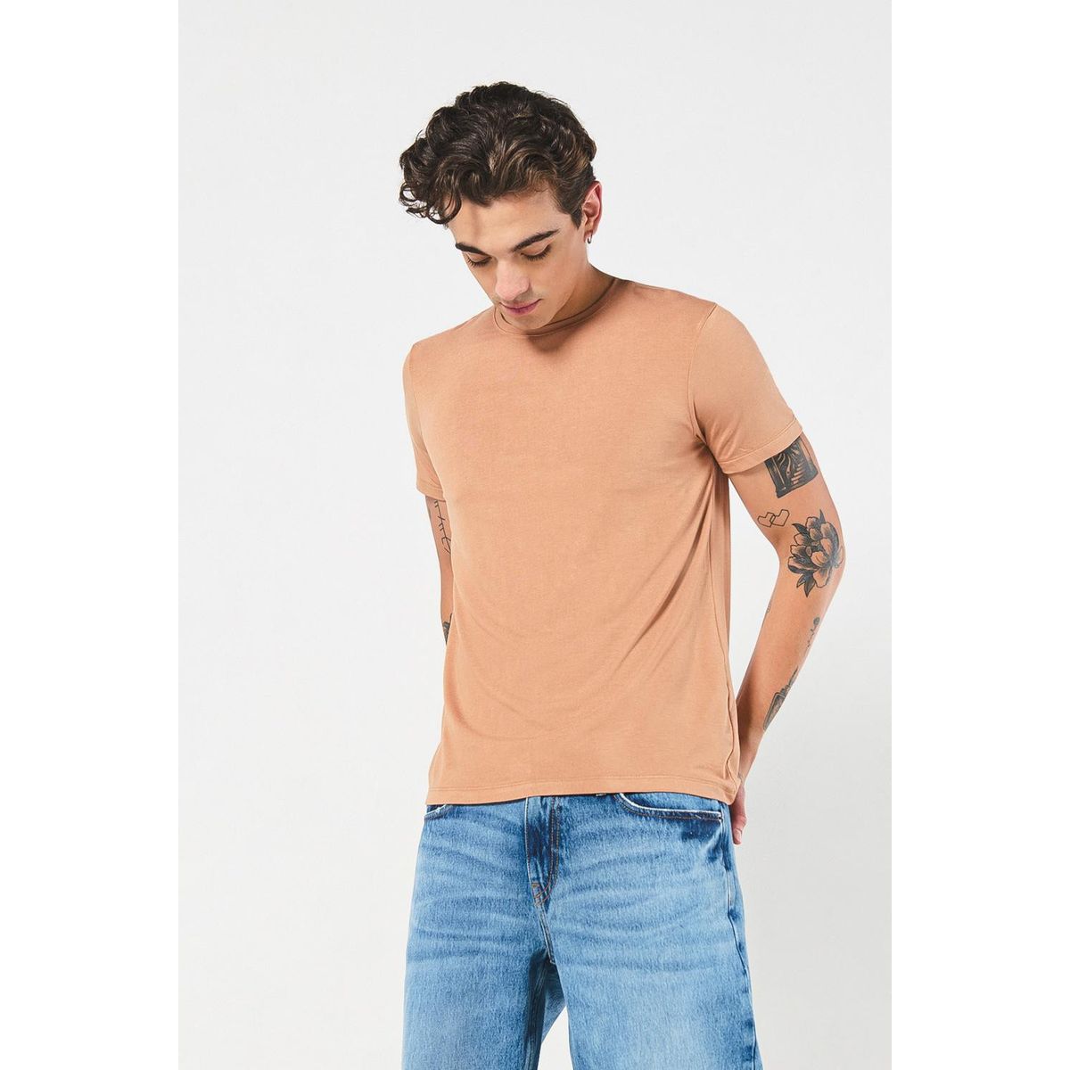 KOAJ - KOAJ Camiseta unicolor en viscosa con cuello redondo Hombre