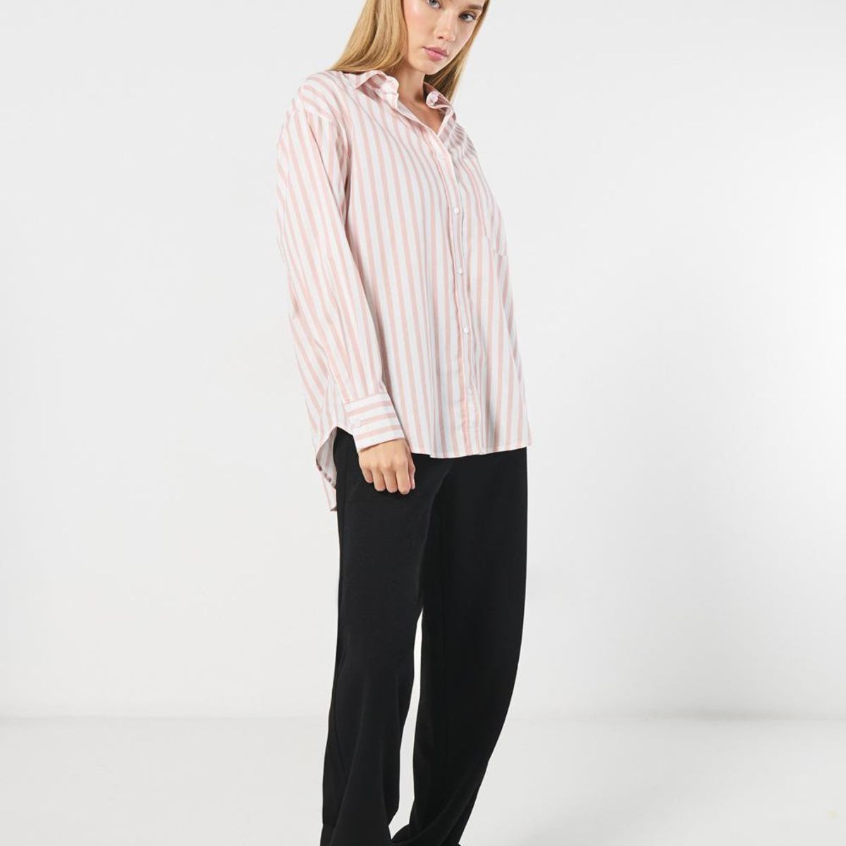 KOAJ - KOAJ Blusa oversize unicolor a rayas con manga larga Mujer