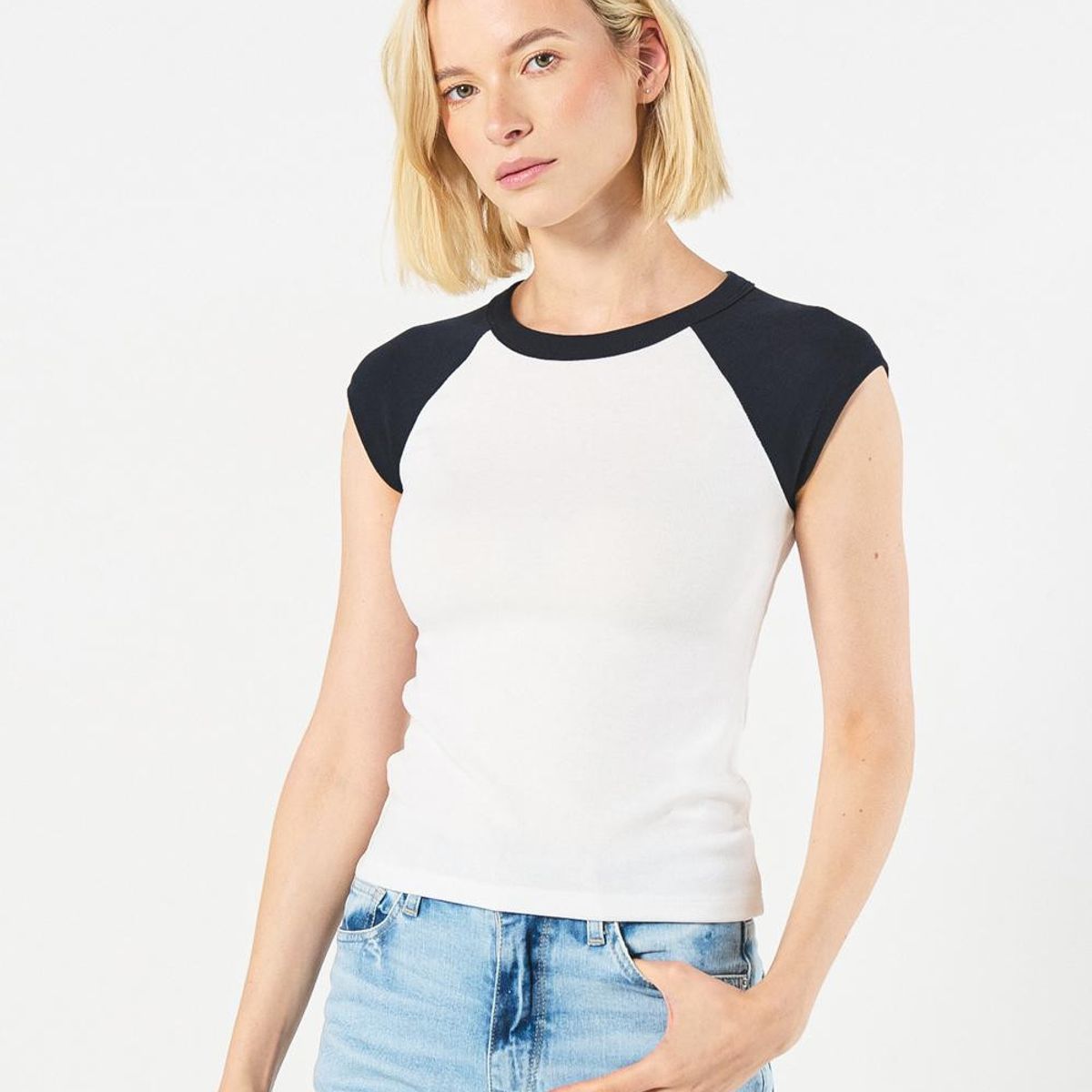 KOAJ - KOAJ Camiseta en rib crema clara con manga ranglan corta Mujer