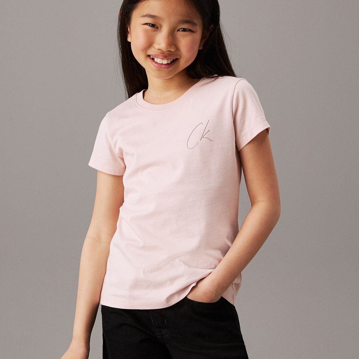 CALVIN KLEIN - Camiseta Niña Rosada Slim Con Logo Calvin Klein