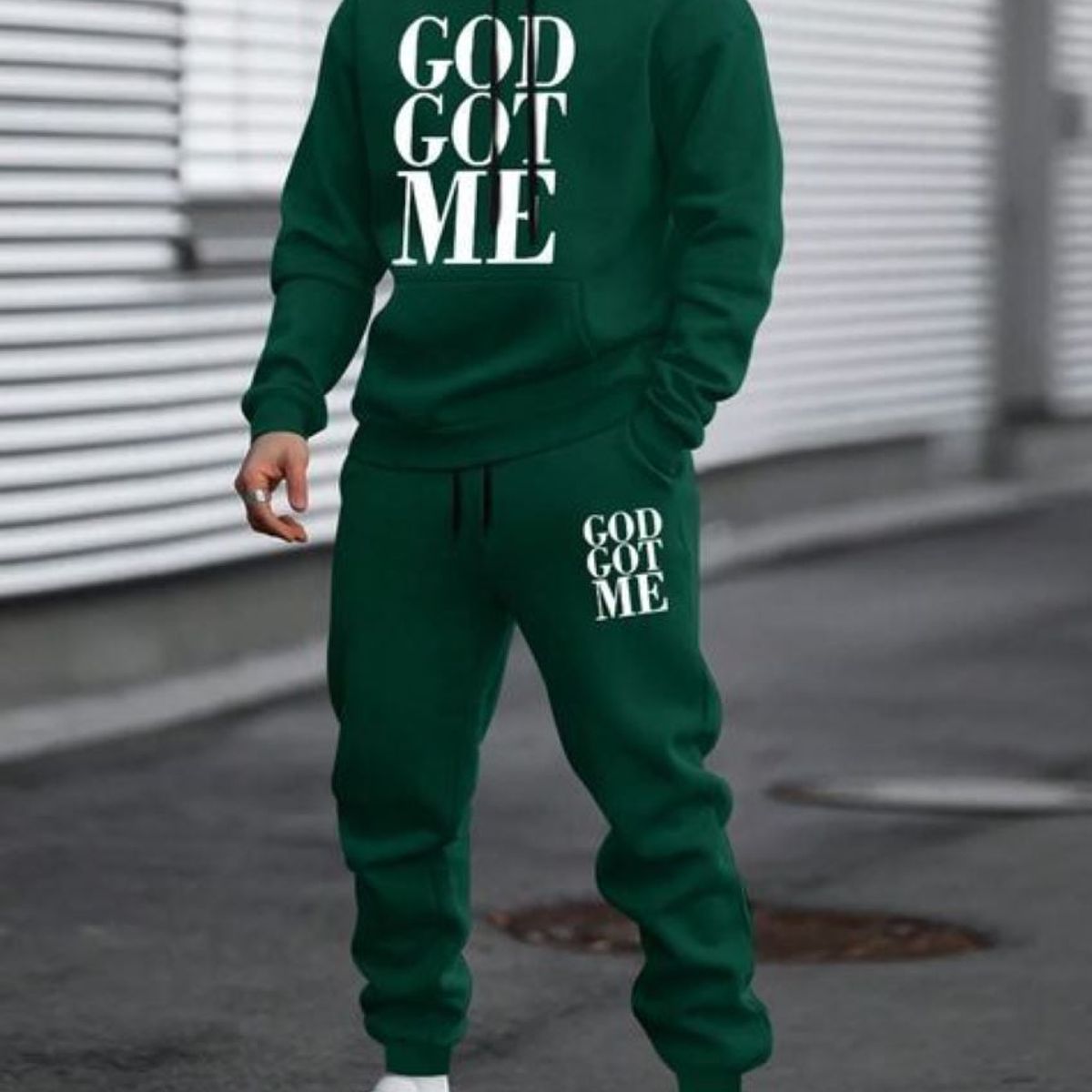 URBAN PLUS - sudadera hombre buzo y jogger conjunto verde got god me