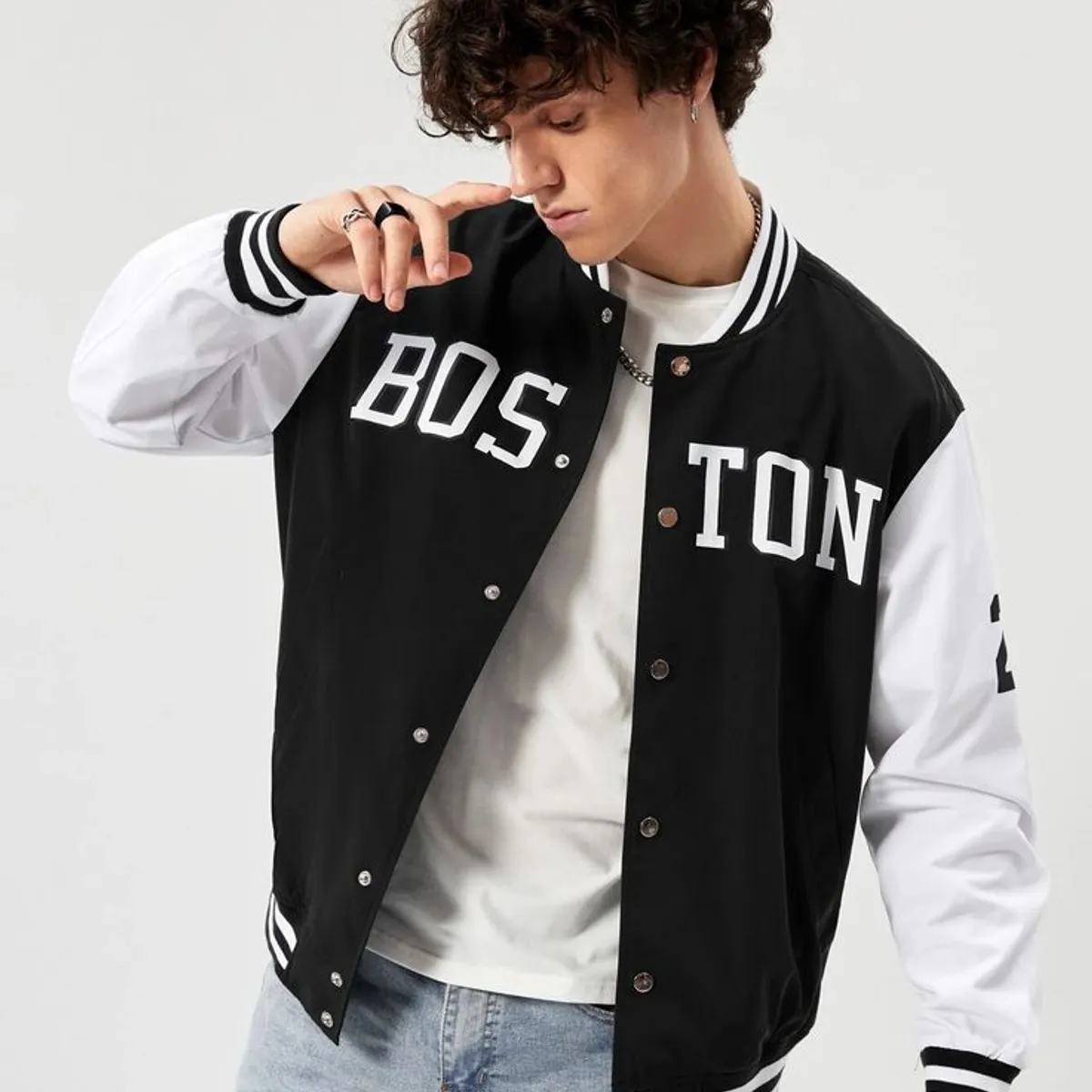 URBAN PLUS - chaqueta hombre beisbolera negra estampada