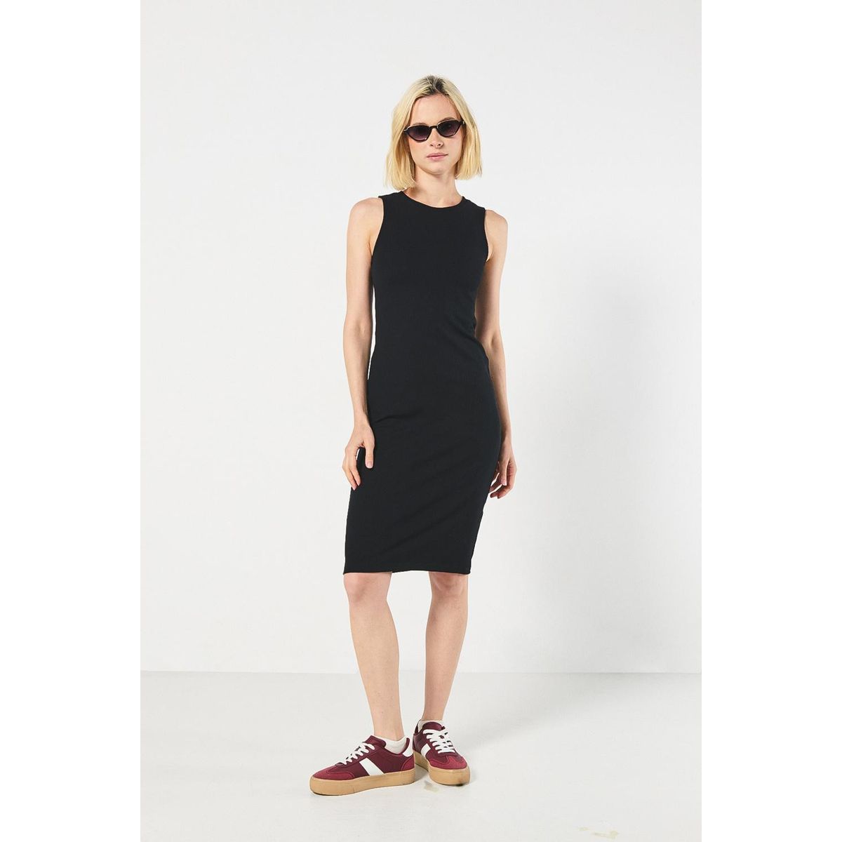 KOAJ - KOAJ Vestido negro largo ajustado en rib con manga sisa Mujer