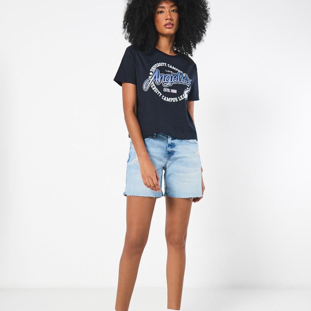 KOAJ - KOAJ Short en jean azul claro con tiro medio y rotos delant Mujer